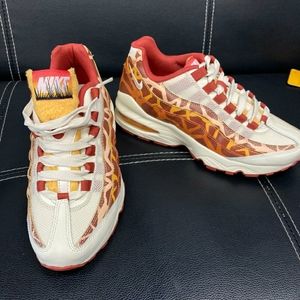 NIKE GIRAFFE PRINT